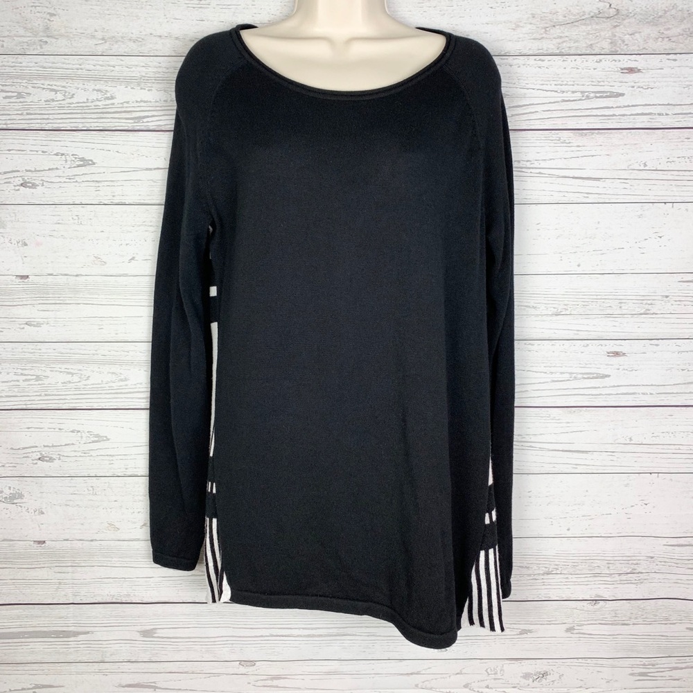 TeeBerry & Weaver Black White Plaid Sweater